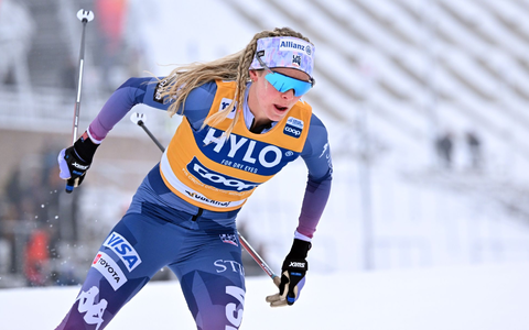 Am Sonntag machte die US-Amerikanerin den Triumph im Gesamtweltcup perfekt. - Foto: Martin Schutt/dpa