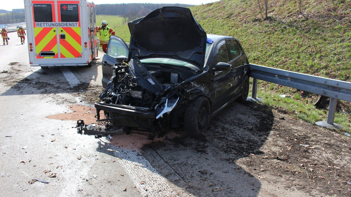API-TH: Mehrere verletzte Personen nach Unfall auf der Autobahn 9 - Foto: presseportal.de
