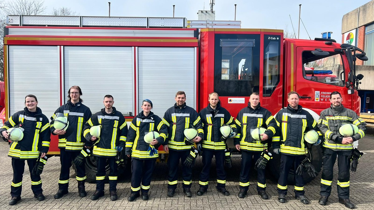 FW-WRN: 9 Kameradinnen und Kameraden der Freiwilligen Feuerwehr Werne haben die gemeinsame Modulausbildung 1 & 2 mit Erfolg bestanden - Foto: presseportal.de