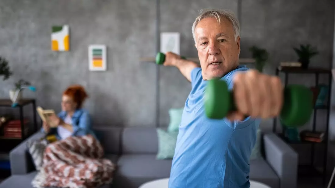 Krafttraining: Gamechanger für Menschen mit Diabetes / Gezielt Muskeln aufzubauen ist ein wichtiger Schritt für Personen, die übergewichtig sind und schon lange nicht mehr gesportelt haben - Bild: presseportal.de