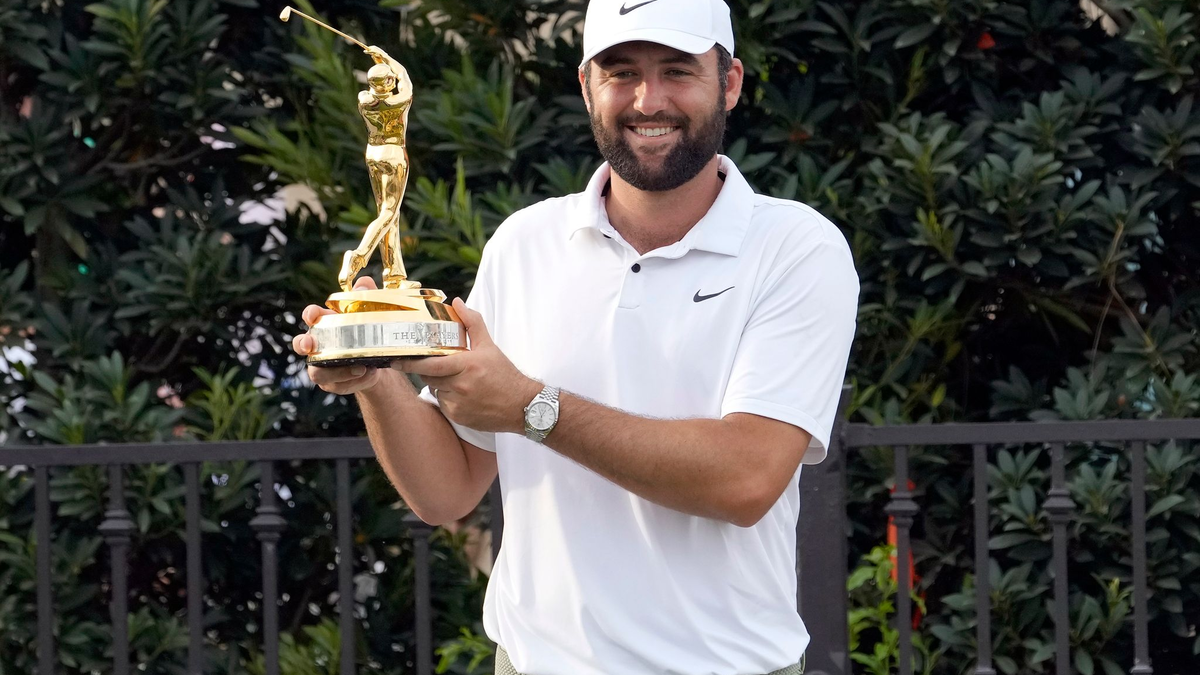 Scottie Scheffler aus den USA feiert nach seinem Sieg. - Foto: Lynne Sladky/AP/dpa