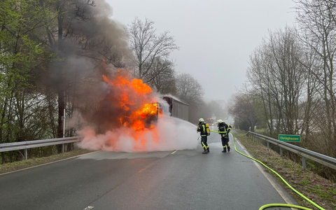 FW-EN: LKW-Brand auf Dahlerbrücker Straße - Foto: presseportal.de