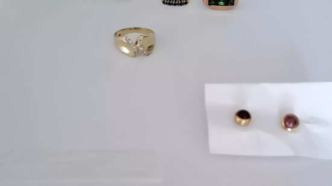 POL-OL: Schmuck vermisst? S. Fotos - Bild: presseportal.de