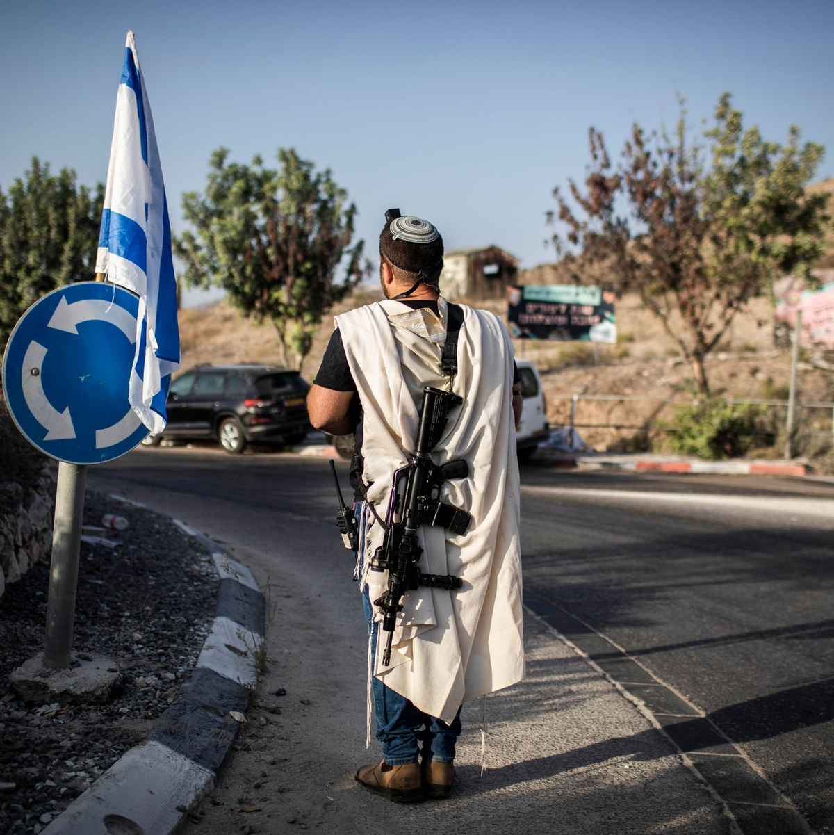 Nach Angaben der Armee wurde Israel binnen 24 Stunden mit etwa 200 Raketen aus dem Libanon beschossen. - Foto: Ilia Yefimovich/dpa