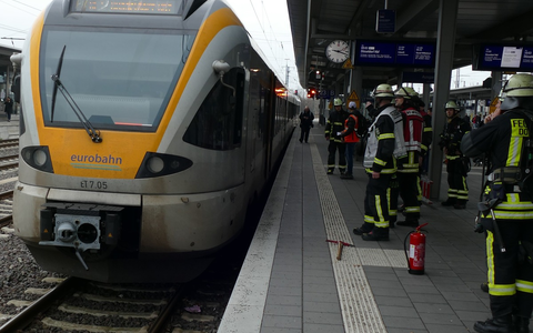 FW-DO: Lokführer meldet Feuer im Regionalexpress - Feuerwehr löscht Kabelbrand am Hauptbahnhof - Foto: presseportal.de