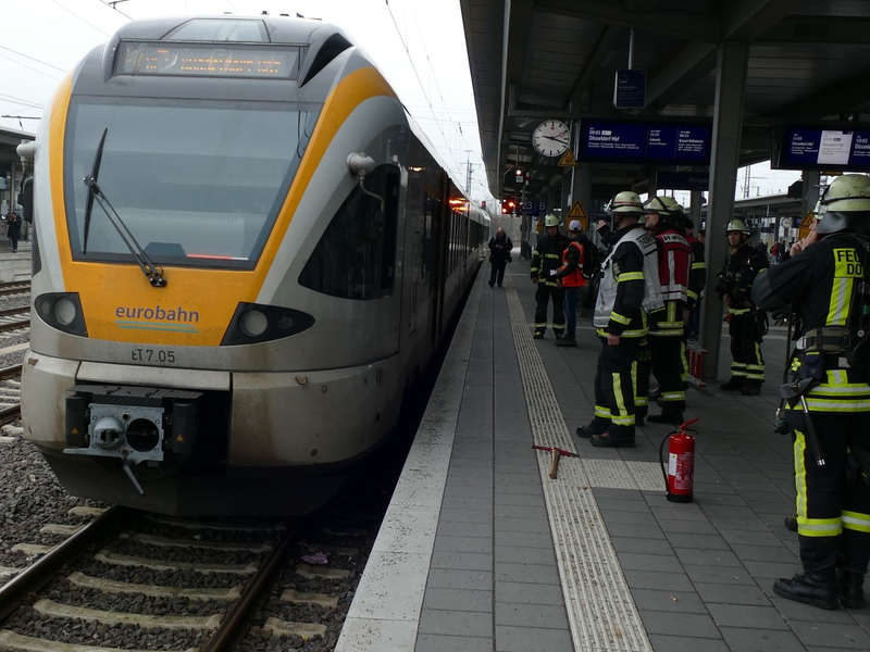 FW-DO: Lokführer meldet Feuer im Regionalexpress - Feuerwehr löscht Kabelbrand am Hauptbahnhof - Foto: presseportal.de