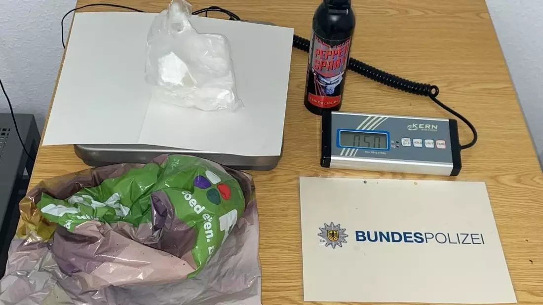 BPOL NRW: Bundespolizei stellt 500 Gramm Kokain auf der Bundesautobahn A 61 sicher - Bild: presseportal.de