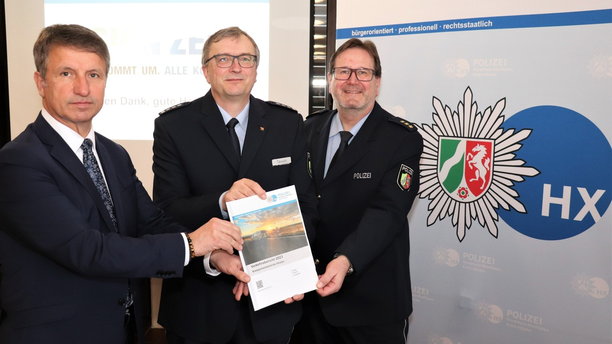 POL-HX: Zahl der Verkehrsunfälle und der Verunglückten sinkt / Verkehrsunfallprävention bekommt höheren Stellenwert / Kreispolizeibehörde Höxter stellt Verkehrsbericht 2023 vor - Foto: presseportal.de