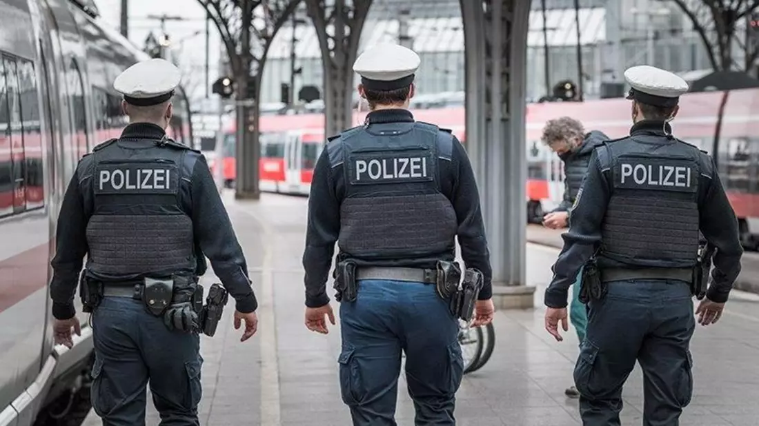 Bundespolizeidirektion München: Bundespolizeidirektion München erlässt temporäres Mitführverbot von gefährlichen Gegenständen für den Bahnhof Nürnberg - Bild: presseportal.de