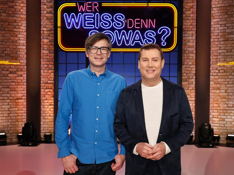 Quizexperten treffen auf Ratefüchse - Jens Riewa und Ralph Caspers bei Wer weiß denn sowas? / Das Ratequiz in der Woche vom 2. bis 5. April 2024, um 18:00 Uhr im Ersten - Foto: presseportal.de