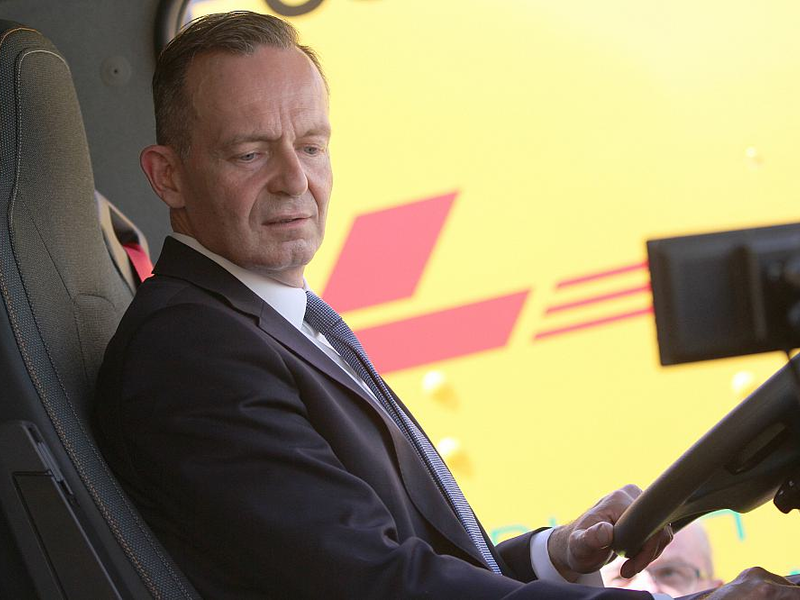 Volker Wissing in einem Post-LKW (Archiv) - Foto: über dts Nachrichtenagentur