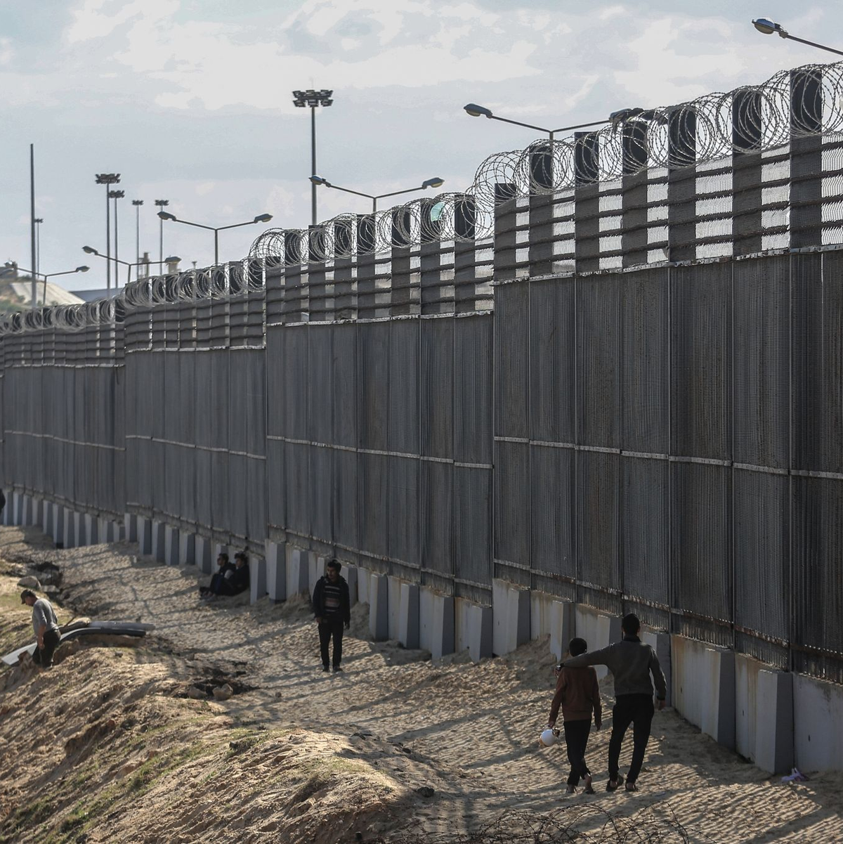 Israel will den sogenannten Philadelphi-Korridor an der Gaza-Grenze zu Ägypten weiter unter Kontrolle behalten. (Archivbild)  - Foto: Mohammed Talatene/dpa