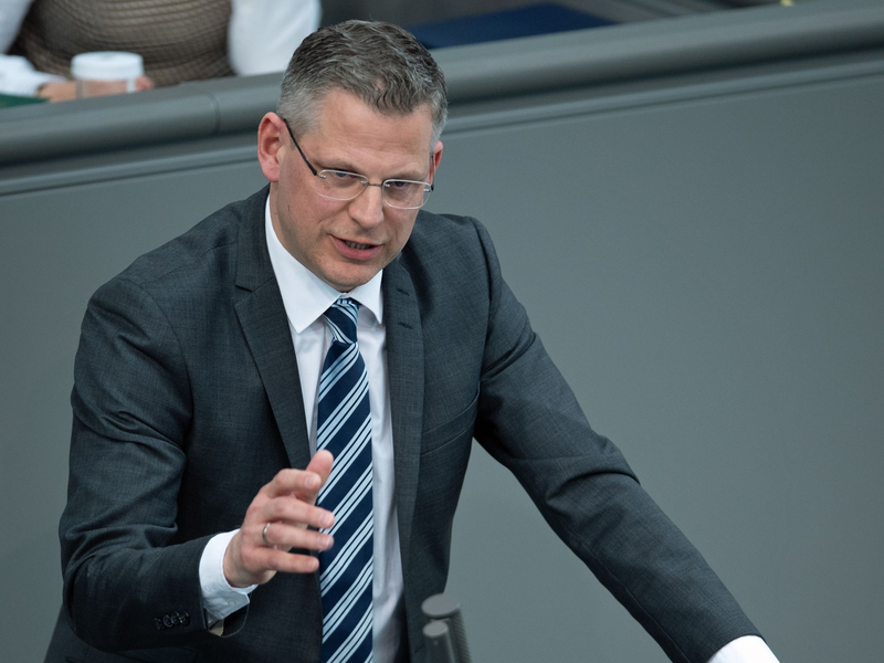 «Wir erwarten mindestens, dass die Nennung meiner Person und der CDU/CSU-Bundestagsfraktion in Zusammenhang mit Muslimfeindlichkeit vollständig unterbleibt»: Christoph de Vries. - Foto: Jonathan Penschek/dpa
