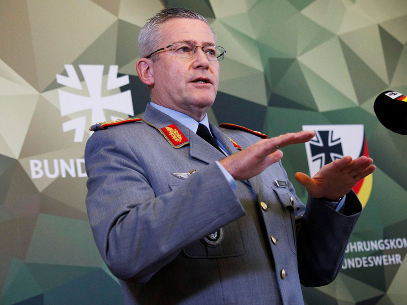 Generalleutnant Andre Bodemann, Befehlshaber Territoriales Führungskommando der Bundeswehr, spricht vor Beginn der Tagung zum neuen Verteidigungsplan für Deutschland. - Foto: Carsten Koall/dpa