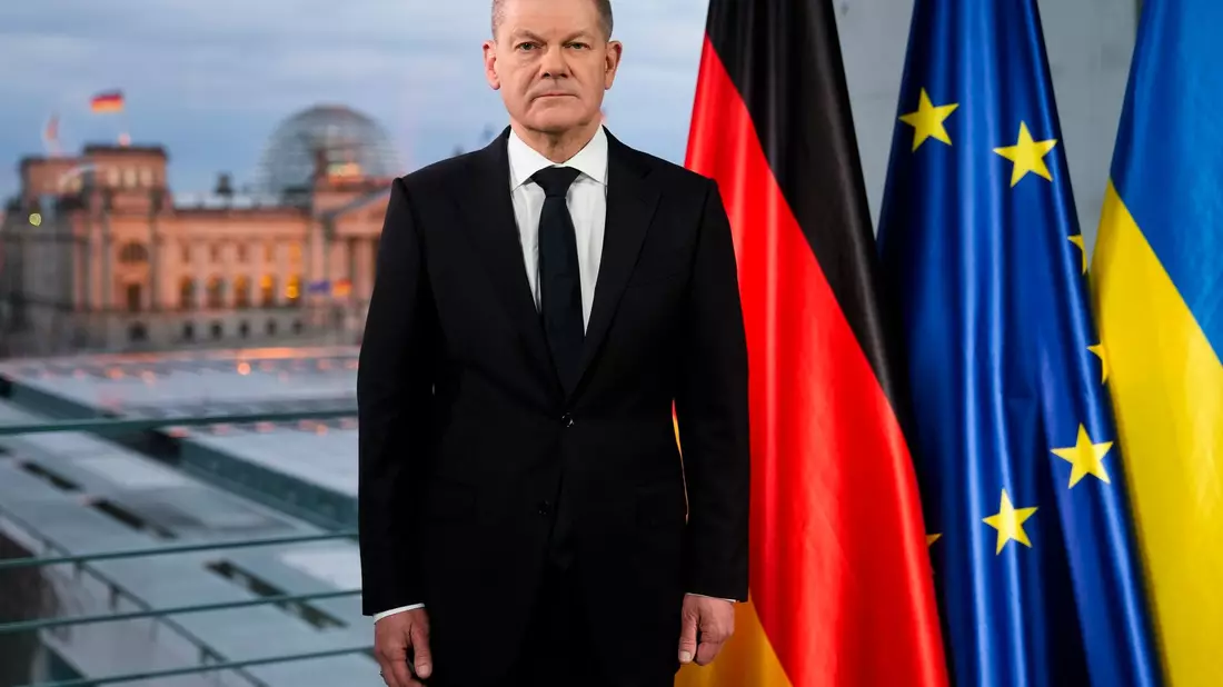 Wer ist dieser Kanzler Olaf Scholz? Journalist Daniel Brössler hat ein Buch über den deutschen Regierungschef geschrieben. - Bild: Markus Schreiber/AP/Pool/dpa