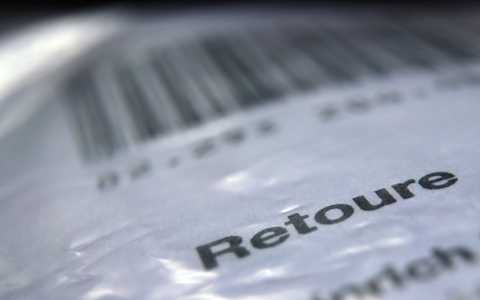 Trotz großer Bemühungen, die Anzahl der Retouren zu reduzieren, hat der Onlinehandel mit hohen Unkosten durch Rücksendungen zu kämpfen. - Foto: Karl-Josef Hildenbrand/dpa