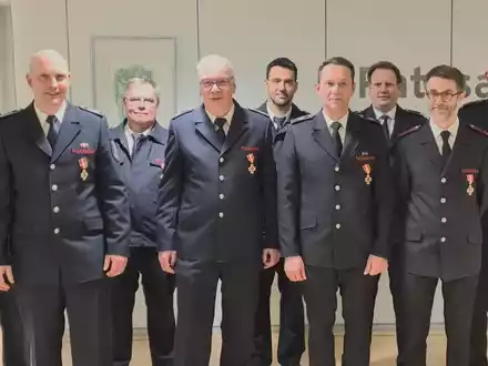 FW-OE: Jubilarehrung bei der Olper Feuerwehr - Foto: presseportal.de