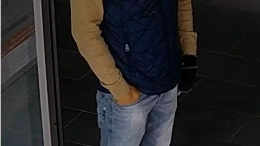 POL-KS: Raubüberfall auf Bäckereifiliale in Kirchditmold: Öffentlichkeitsfahndung mit Video des Täters; Hinweise erbeten - Bild: presseportal.de