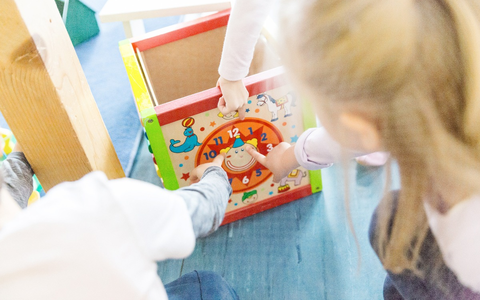 Wer hat uns die Stunde gestohlen? Zeit und Zeitumstellung mit Kindern erforschen - Foto: presseportal.de