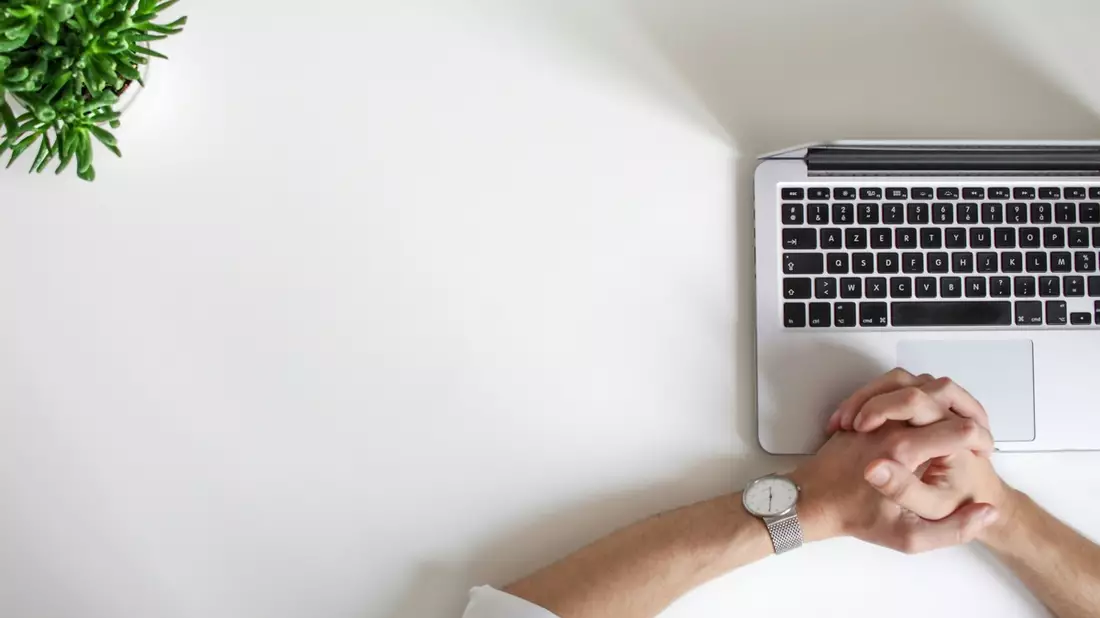 AcadMedia GmbH: Was Studenten bei der Suche nach einem seriösen Ghostwriter beachten sollten - Bild: presseportal.de