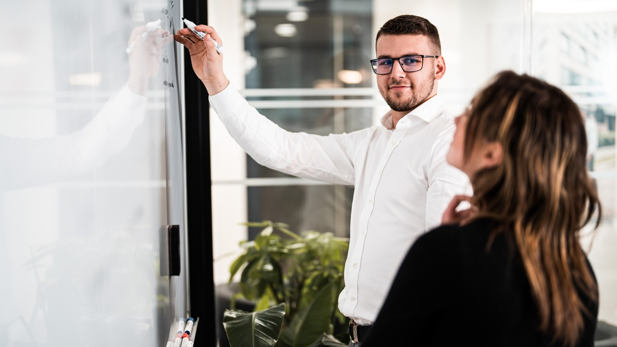 Arbeitsintensives Q1 - Filip A. Rutzen verrät, was Steuerkanzleien tun müssen, um den Stress in den ersten Monaten zu reduzieren - Foto: presseportal.de