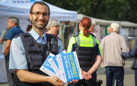 POL-UN: Werne - Infostand der Polizei - Foto: presseportal.de