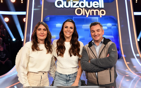 Börsenwissen gegen den Quizduell-Olymp: Anja Kohl und Markus GĂŒrne bei Esther Sedlaczek / Quizduell-Olymp am Freitag, 22. MĂ€rz, 18:50 Uhr im Ersten - Foto: presseportal.de Börsenwissen gegen den Quizduell-Olymp: Anja Kohl und Markus GĂŒrne bei Esther Sedlaczek / Quizduell-Olymp am Freitag, 22. MĂ€rz, 18:50 Uhr im Ersten - Foto: presseportal.de