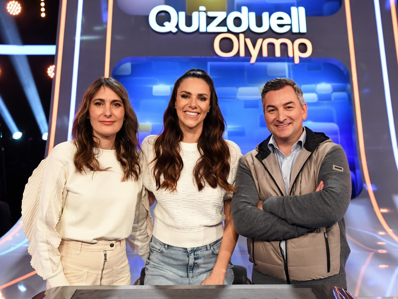 Börsenwissen gegen den Quizduell-Olymp: Anja Kohl und Markus Gürne bei Esther Sedlaczek / Quizduell-Olymp am Freitag, 22. März, 18:50 Uhr im Ersten - Foto: presseportal.de