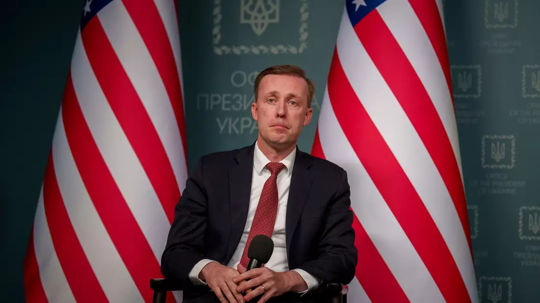 US-Sicherheitsberater Jake Sullivan hat den US-Kongress aufgefordert, neues Geld für die Ukraine freizugeben. - Bild: Vadim Ghirda/AP/dpa