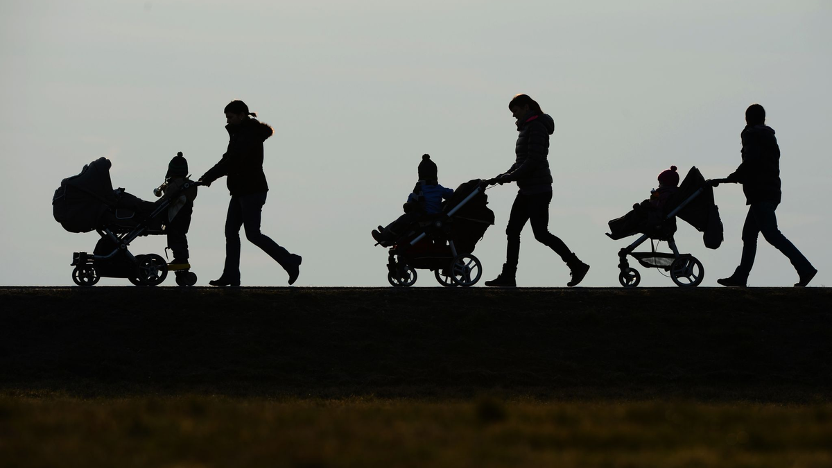Die Weltbevölkerung wird aller Voraussicht nach wieder schrumpfen. - Foto: Felix Kästle/dpa
