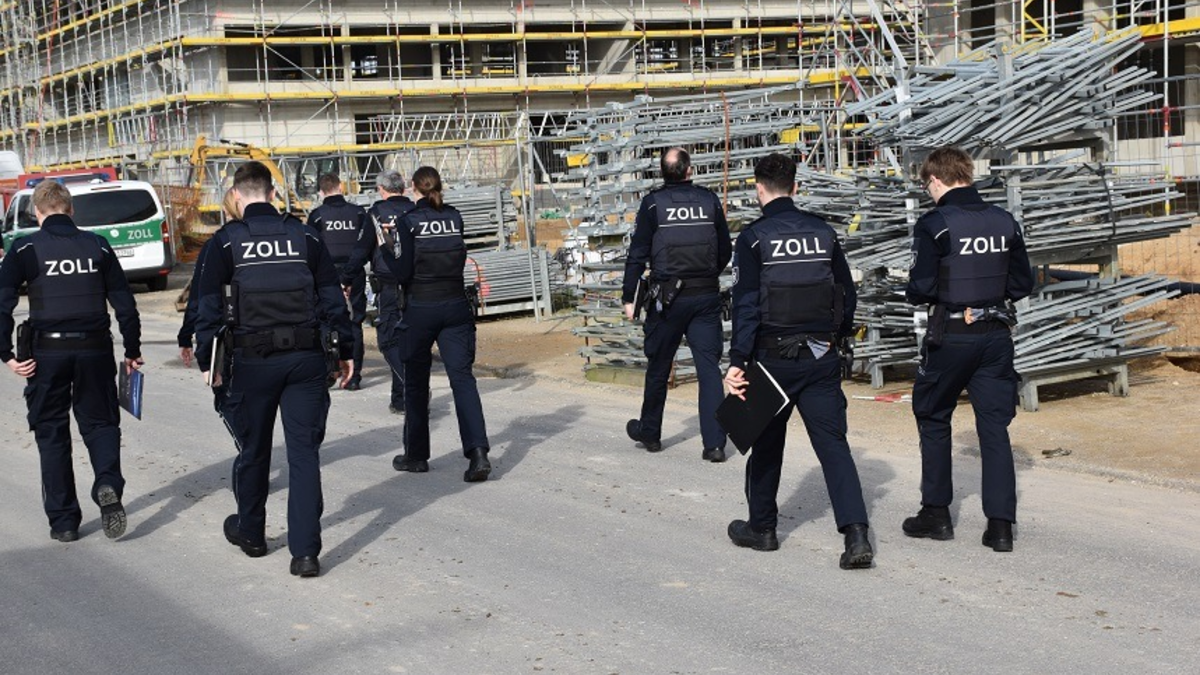 HZA-KR: Hauptzollamt Krefeld nimmt Baubranche ins Visier - Foto: presseportal.de