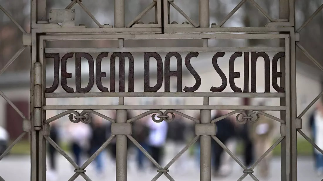 In geschichtsrevisionistischen Kreisen wurde die Echtheit der überlieferten menschlichen Überreste immer wieder in Frage gestellt. - Bild: Martin Schutt/dpa