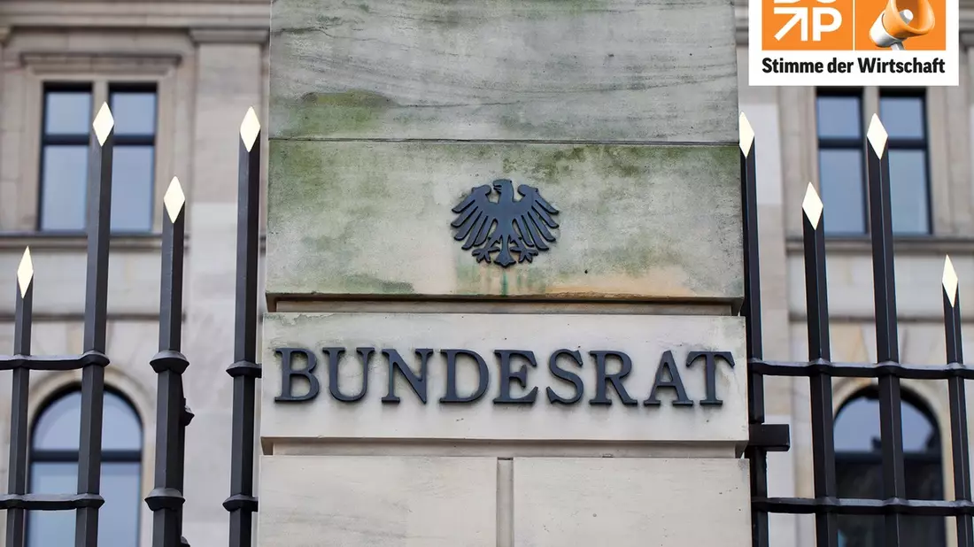Vor der Bundesratsentscheidung: Wachstumschancengesetz in der Kritik / Leserinnen und Leser von DUP UNTERNEHMER zeigen sich enttäuscht über abgespeckte Version, über die der Bundesrat morgen abstimmt - Bild: presseportal.de
