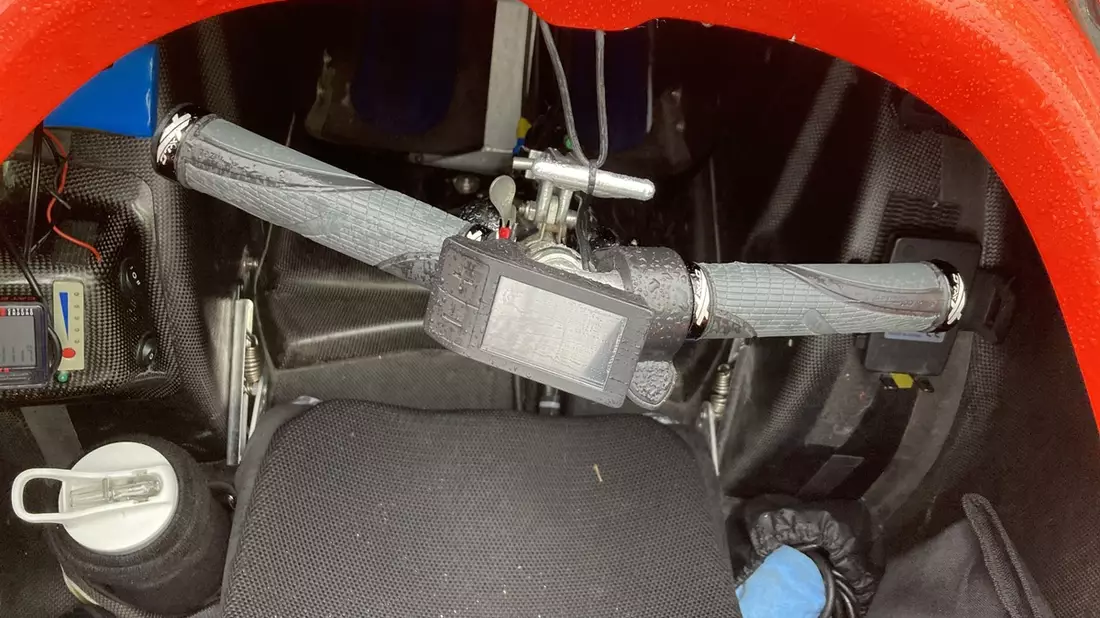 POL-WE: + Verkehrskontrolle entlarvt Cabbike-Bastler + BMW-Fahrer stürzt in Kreisverkehr + - Bild: presseportal.de