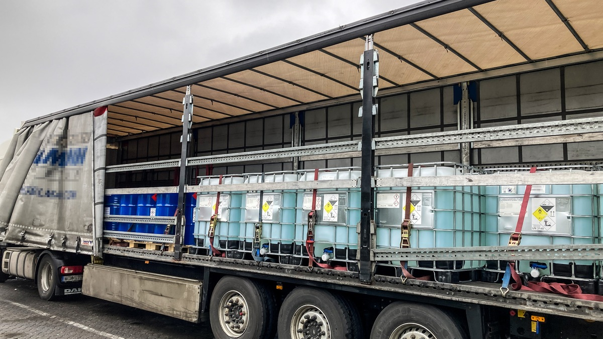 POL-LDK: Regionaler Verkehrsdienst bemängelt Ladungssicherung+ Unfallflucht in Haiger - Foto: presseportal.de