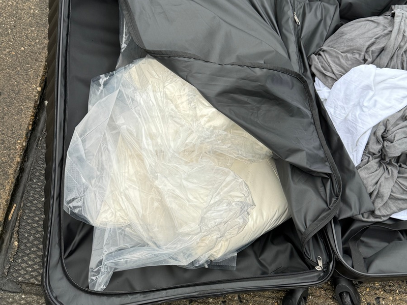 HZA-DA: Unterwegs mit dem verbotenen Kick - Festnahme stoppt 17 Kilogramm Amphetamine auf der BAB 66 - Foto: presseportal.de