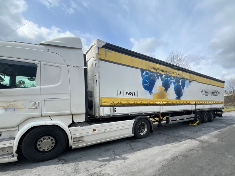 API-TH: Vollsperrung beider Richtungsfahrbahnen aufgrund von Bergungsmaßnahmen - Foto: presseportal.de