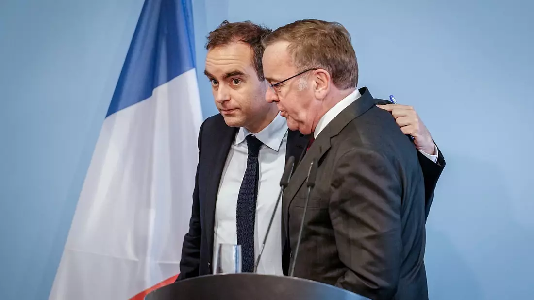 Bundesverteidigungsminister Boris Pistorius (r, SPD) und sein französischer Kollege Sébastien Lecornu haben eine Einigung erzielt. - Bild: Kay Nietfeld/dpa