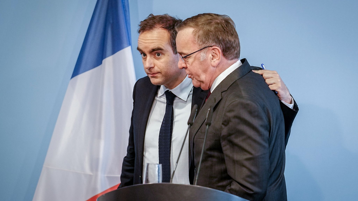 Bundesverteidigungsminister Boris Pistorius (r, SPD) und sein französischer Kollege Sébastien Lecornu haben eine Einigung erzielt. - Foto: Kay Nietfeld/dpa