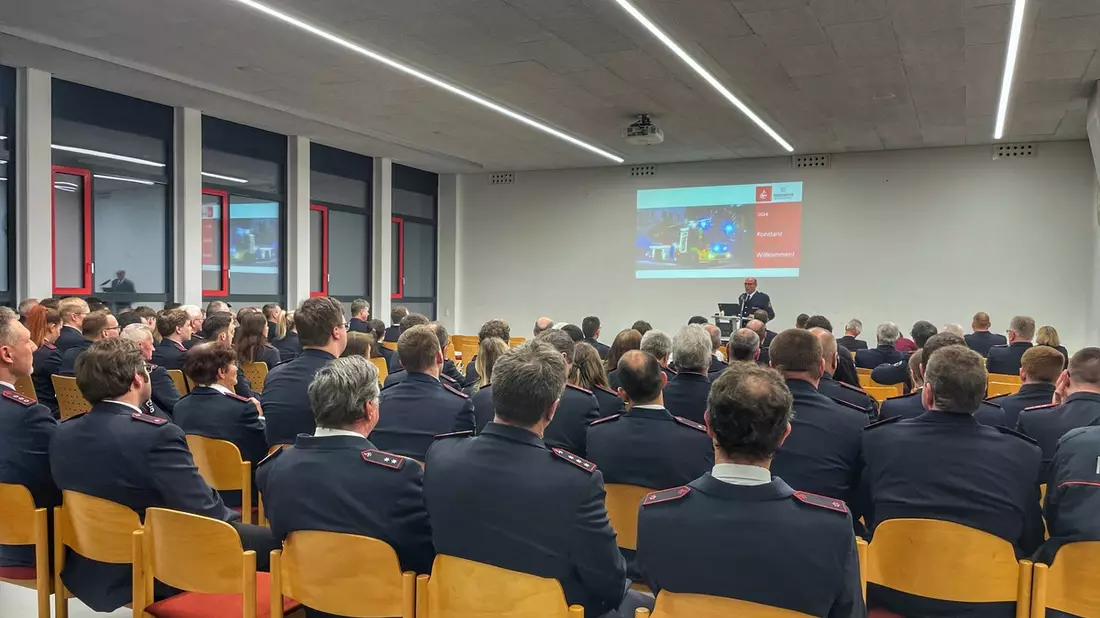 FW Konstanz: Hauptversammlung der Feuerwehr Konstanz - Bild: presseportal.de
