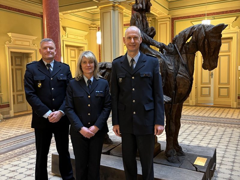 BPOLI MD: Feierliche Übergabe der Dienstgeschäfte der Dienststellenleitung der Bundespolizeiinspektion Magdeburg - Foto: presseportal.de