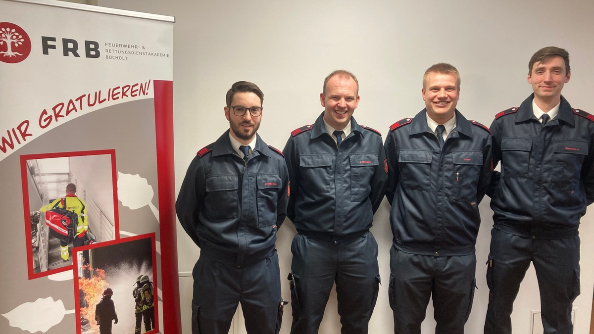 FW Ratingen: Frisch bestandene Notfallsanitäter - Foto: presseportal.de