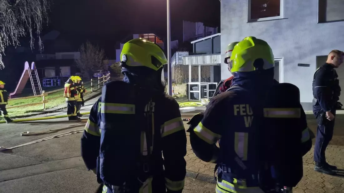 FW Wenden: Brandrauch nimmt 18 Reptilien das Leben - Bild: presseportal.de