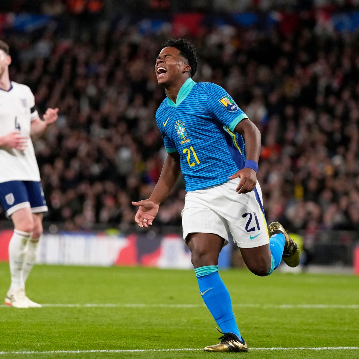 Endrick (r) war der Matchwinner für die Brasilianer gegen England. - Foto: Alastair Grant/AP