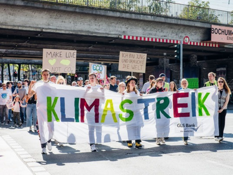 §129 StGB bei Klimaaktivismus - Klimarechte sind Menschenrechte - Foto: presseportal.de