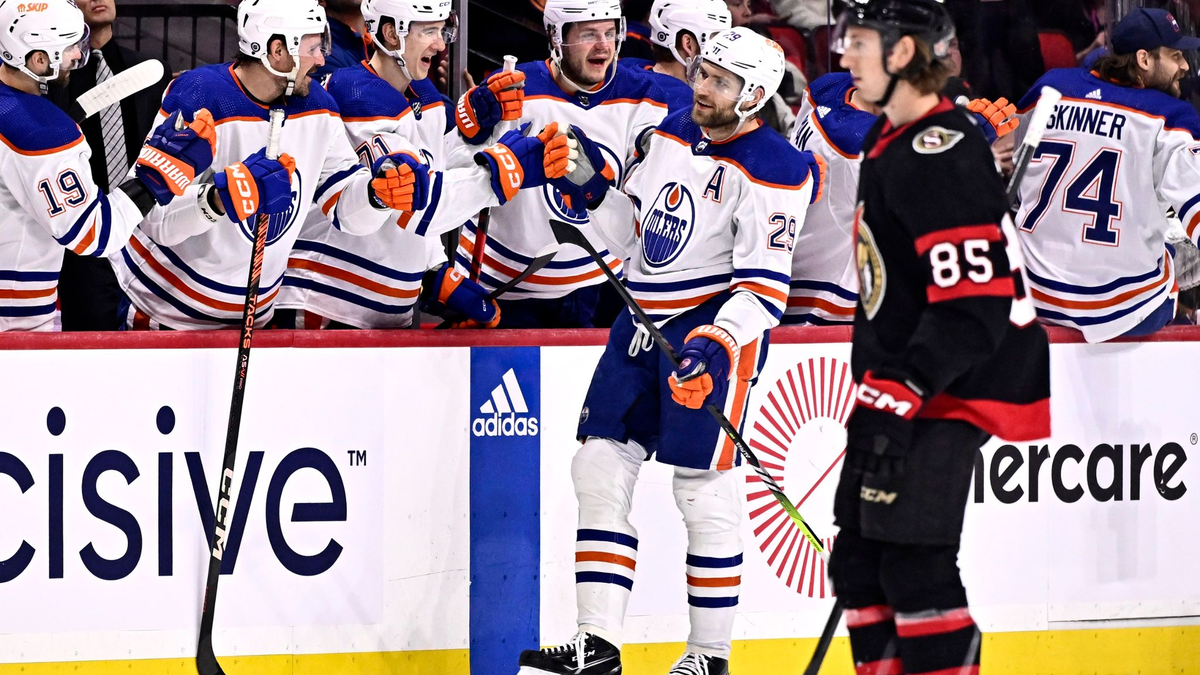 Oilers-Center Leon Draisaitl (29) jubelt über ein Tor, für einen Sieg reicht es am Ende nicht. - Foto: Justin Tang/The Canadian Press/AP/dpa