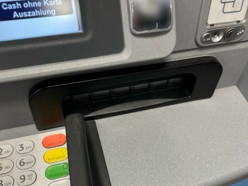 POL-WES: Kamp-Lintfort/ Dinslaken - Unbekannte manipulieren Geldautomaten - Foto: presseportal.de