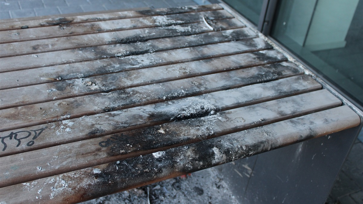 POL-KLE: Kleve - Tisch auf Schulgelände beschädigt / Zeugen gesucht - Foto: presseportal.de