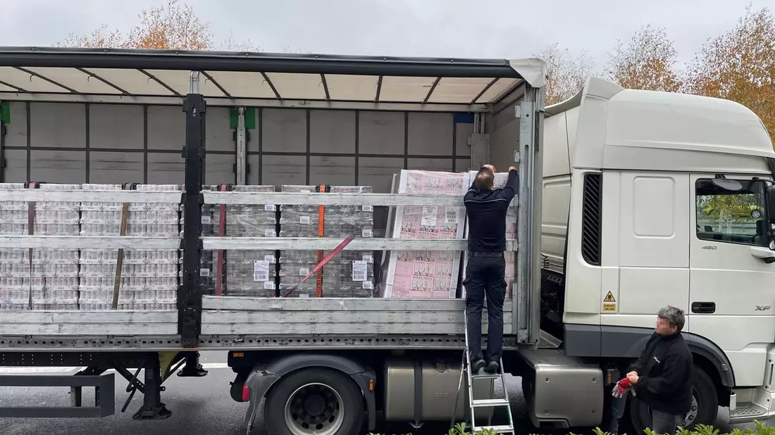 HZA-BI: Zollamt Arnsberg stoppt Einfuhr von 80.000 Dosen Energydrinks/Inhaltsstoff überschreitet den gesetzlichen Höchstwert - Bild: presseportal.de