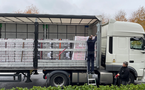 HZA-BI: Zollamt Arnsberg stoppt Einfuhr von 80.000 Dosen Energydrinks/Inhaltsstoff überschreitet den gesetzlichen Höchstwert - Foto: presseportal.de